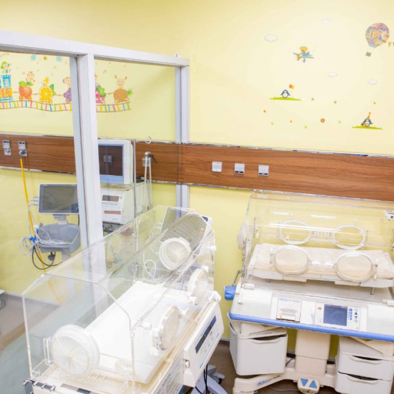 Neonatal-Intensive-Care-Unit